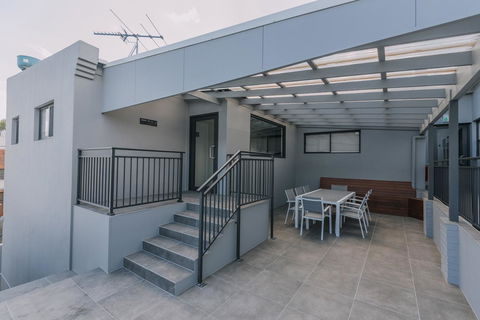 Studios On Beaumont - Accommodation Mermaid Beach 9