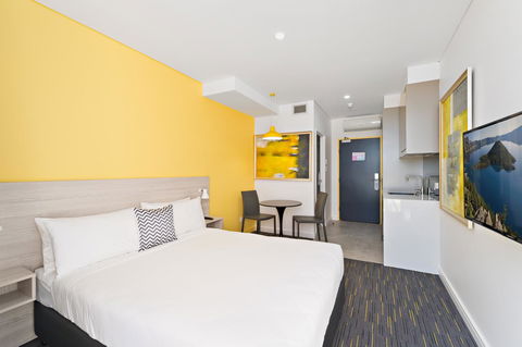 Value Suites Green Square - Accommodation Mermaid Beach 28