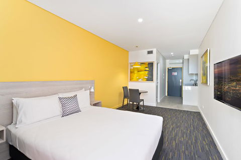 Value Suites Green Square - Accommodation Mermaid Beach 14