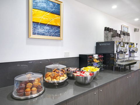 Value Suites Green Square - Accommodation Mermaid Beach 11