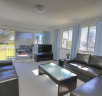 45 Wharf Street - Whole House - Accommodation Mermaid Beach