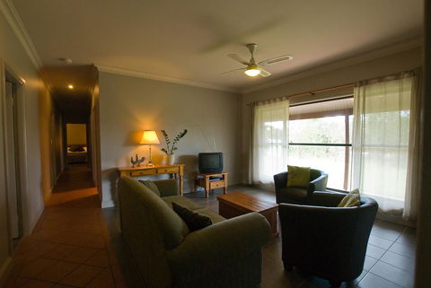 Ironstone Estate Lovedale - Accommodation Mermaid Beach 34