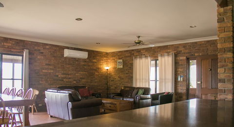 Ironstone Estate Lovedale - Accommodation Mermaid Beach 17