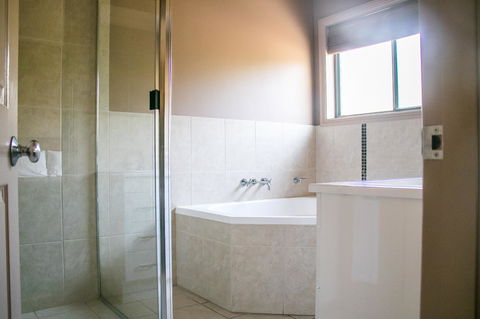 Ironstone Estate Lovedale - Accommodation Mermaid Beach 6