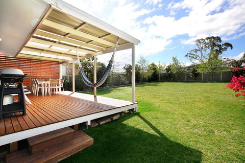 Hayes Beach House I Award Winner I 4 Mins To Beach - Accommodation Mermaid Beach 17