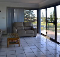 Oxley 8 at Tuncurry - Accommodation Mermaid Beach