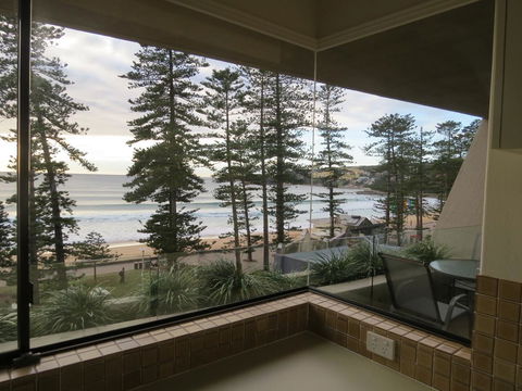 Manly Paradise Motel & Apartments - Accommodation Mermaid Beach 36