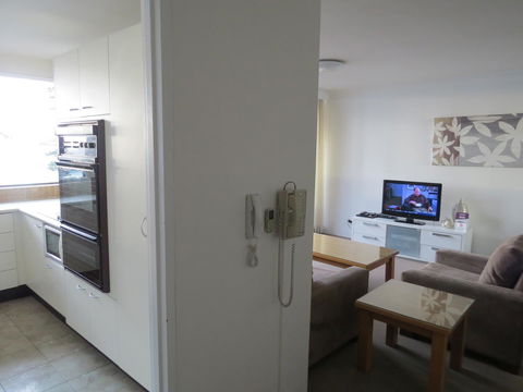 Manly Paradise Motel & Apartments - Accommodation Mermaid Beach 44