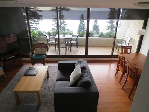 Manly Paradise Motel & Apartments - Accommodation Mermaid Beach 27
