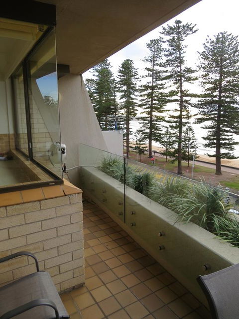 Manly Paradise Motel & Apartments - Accommodation Mermaid Beach 40