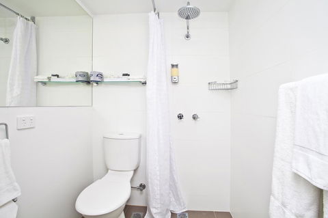 Manly Paradise Motel & Apartments - Accommodation Mermaid Beach 9