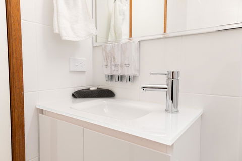 Sapphire Waters Motor Inn - Accommodation Mermaid Beach 1