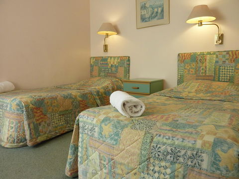 Sapphire Waters Motor Inn - Accommodation Mermaid Beach 39