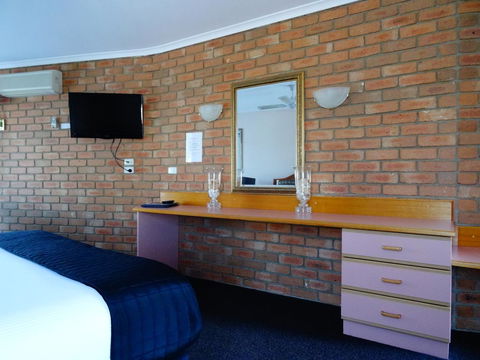Sapphire Waters Motor Inn - Accommodation Mermaid Beach 10