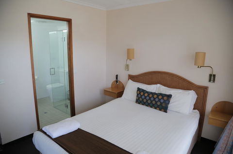 Sapphire Waters Motor Inn - Accommodation Mermaid Beach 29