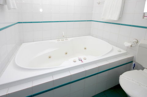 Sapphire Waters Motor Inn - Accommodation Mermaid Beach 25