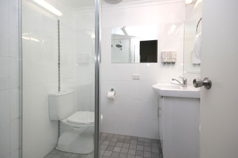 Sapphire Waters Motor Inn - Accommodation Mermaid Beach 24