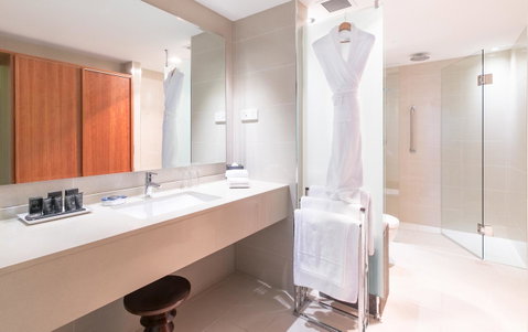 The Grace Hotel - Accommodation Mermaid Beach 9