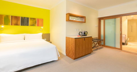 The Grace Hotel - Accommodation Mermaid Beach 12