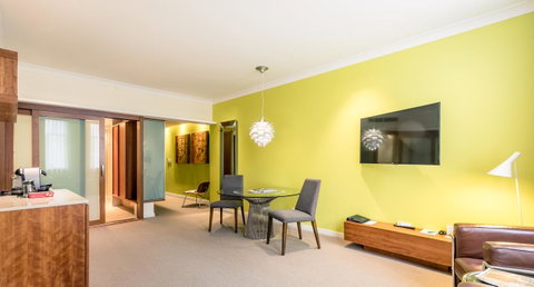 The Grace Hotel - Accommodation Mermaid Beach 10