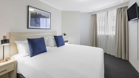 Oaks Sydney Castlereagh Suites - Accommodation Mermaid Beach 2