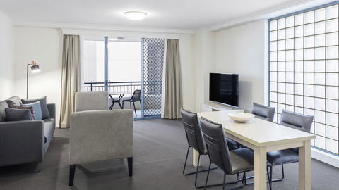 Oaks Sydney Castlereagh Suites - Accommodation Mermaid Beach 15