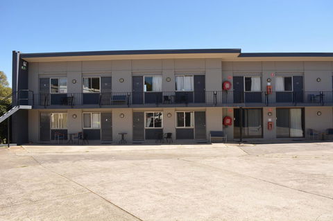 Commercial Hotel Motel Lithgow - Accommodation Mermaid Beach 0