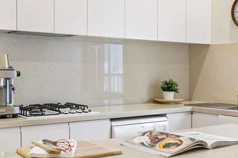 Oversized 2 Bedroom Manly Beach House - Accommodation Mermaid Beach 2