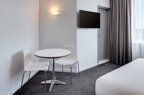 Mercure Sydney Bankstown - Accommodation Mermaid Beach 26