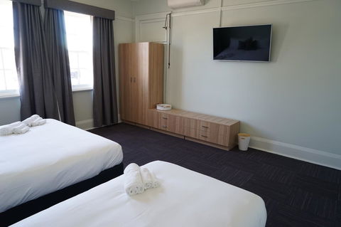 Rosehill Hotel - Accommodation Mermaid Beach 6