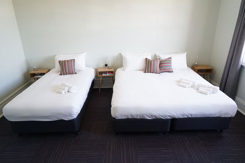 Rosehill Hotel - Accommodation Mermaid Beach 2