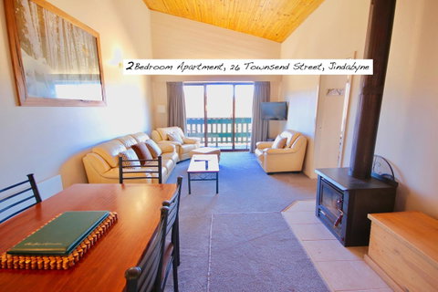 Full Circle Apartments - Accommodation Mermaid Beach 26