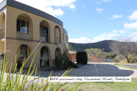 Full Circle Apartments - Accommodation Mermaid Beach 12