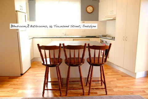 Full Circle Apartments - Accommodation Mermaid Beach 15