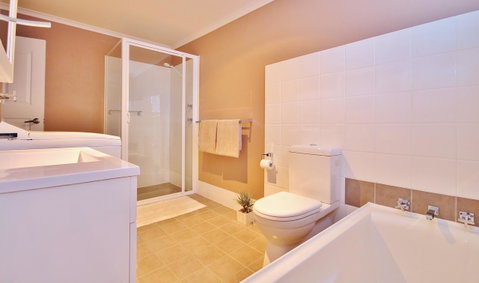 Full Circle Apartments - Accommodation Mermaid Beach 20
