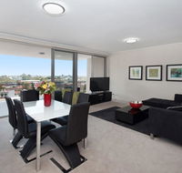 The Junction Palais - Modern and Spacious 2BR Bondi Junction Apartment Close to Everything - Accommodation Mermaid Beach