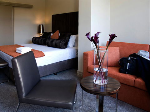 The Bayswater Sydney - Accommodation Mermaid Beach 2