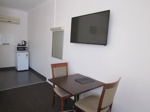 Allonville Gardens Motel - Accommodation Mermaid Beach 15