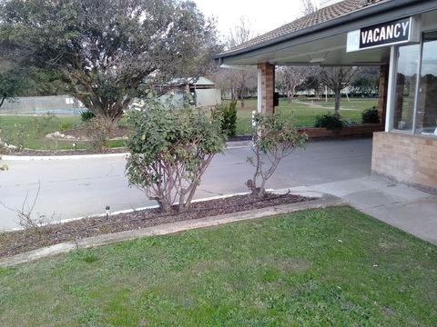 Allonville Gardens Motel - Accommodation Mermaid Beach 1