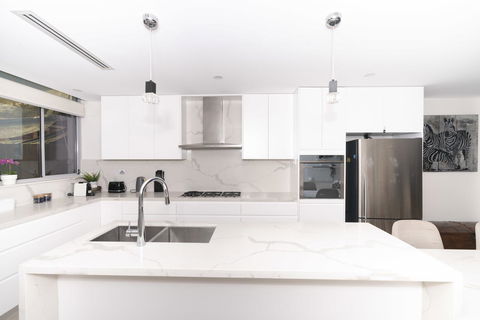 Luxury Villa Darlington - Vine - Accommodation Mermaid Beach 6