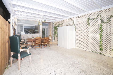 Luxury Villa Darlington - Vine - Accommodation Mermaid Beach 18