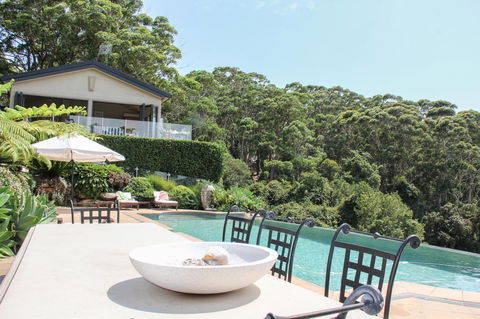 The Outlook Cabana - Accommodation Mermaid Beach 13