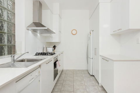 Coogee Family Home CO19 - Accommodation Mermaid Beach 4