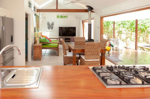 Sanctuary In The Pocket - Accommodation Mermaid Beach 21