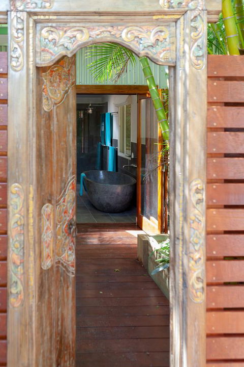 Sanctuary In The Pocket - Accommodation Mermaid Beach 25