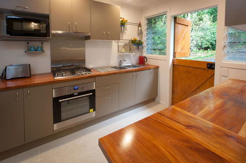 Sanctuary In The Pocket - Accommodation Mermaid Beach 10