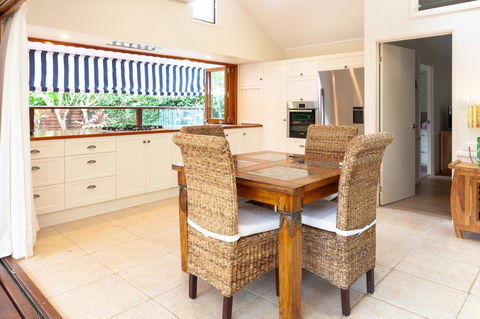 Sanctuary In The Pocket - Accommodation Mermaid Beach 26