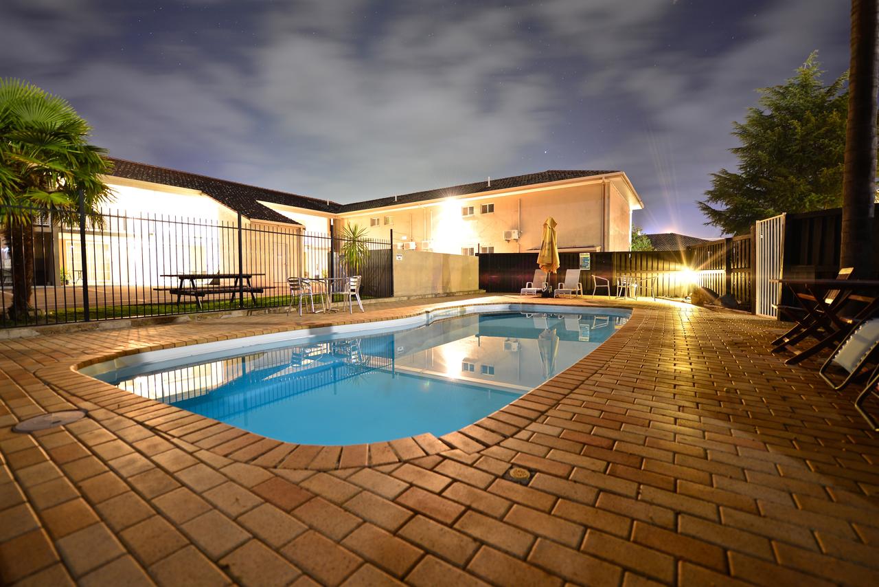 Manildra NSW Accommodation Mermaid Beach