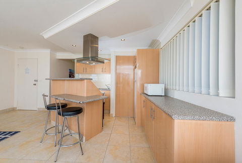 Ronald Avenue 1/65 - Shoal Bay - Accommodation Mermaid Beach 5