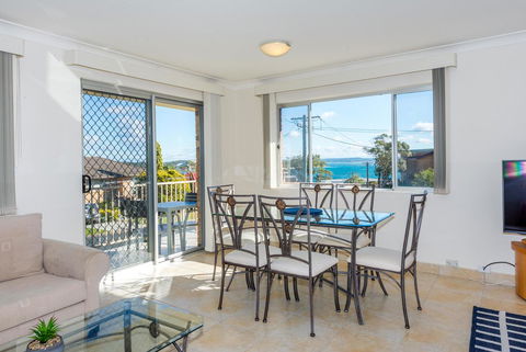 Ronald Avenue 1/65 - Shoal Bay - Accommodation Mermaid Beach 2